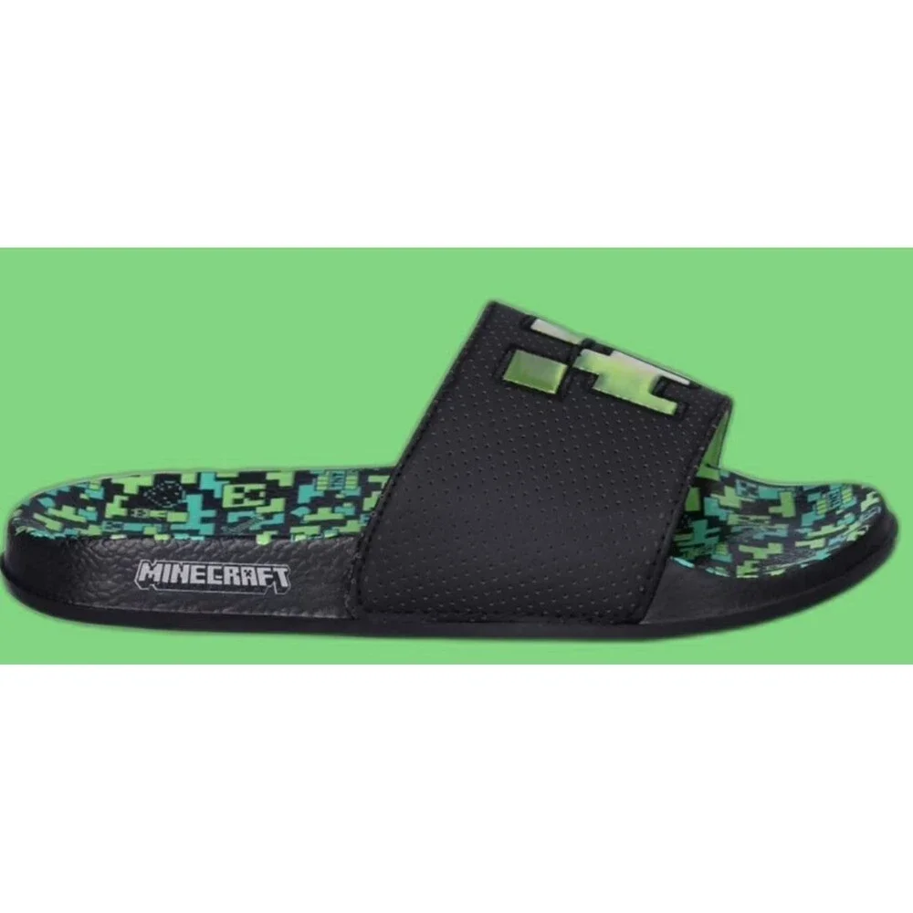 Minecraft Boys Pixelated Green Creeper Slide Sandals Black Shoes Size 4-5 NWT